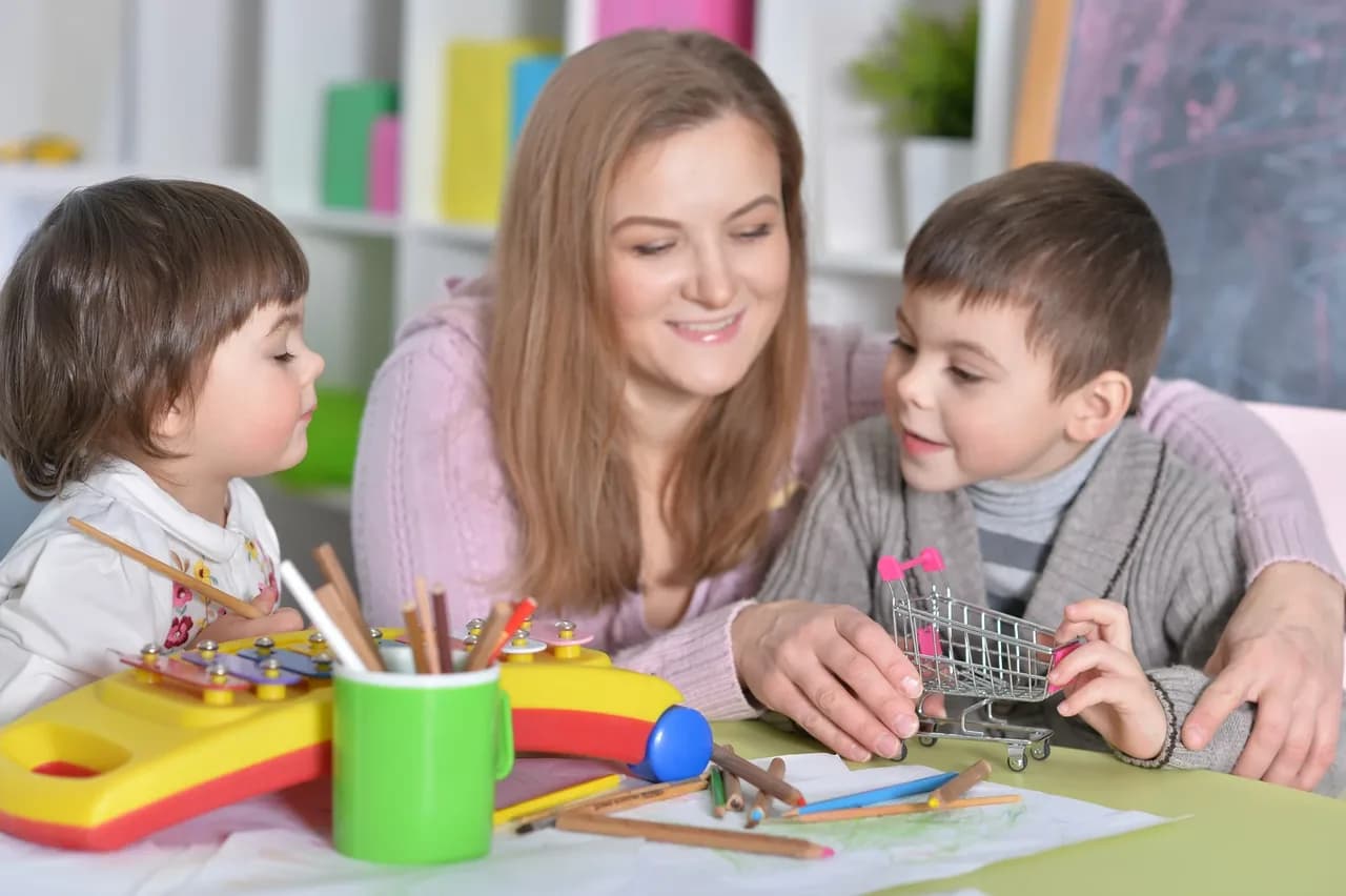 Adaptação de atividades para alunos com TEA