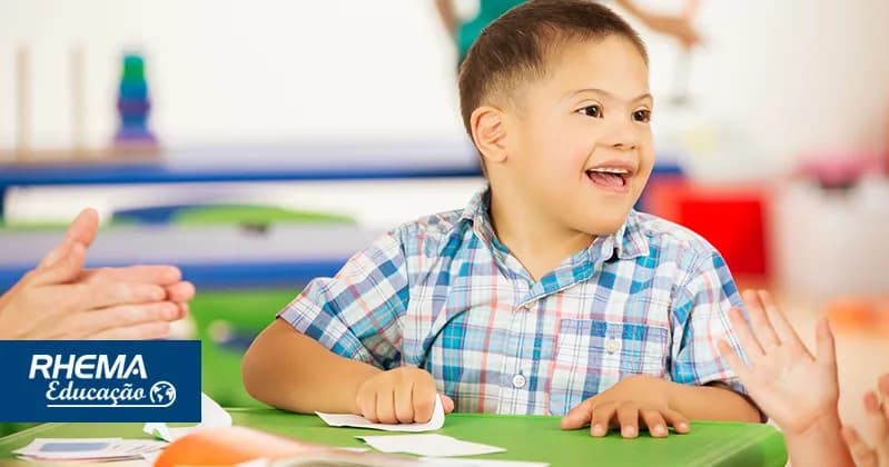 Como a escola deve se organizar para receber o aluno da educação especial