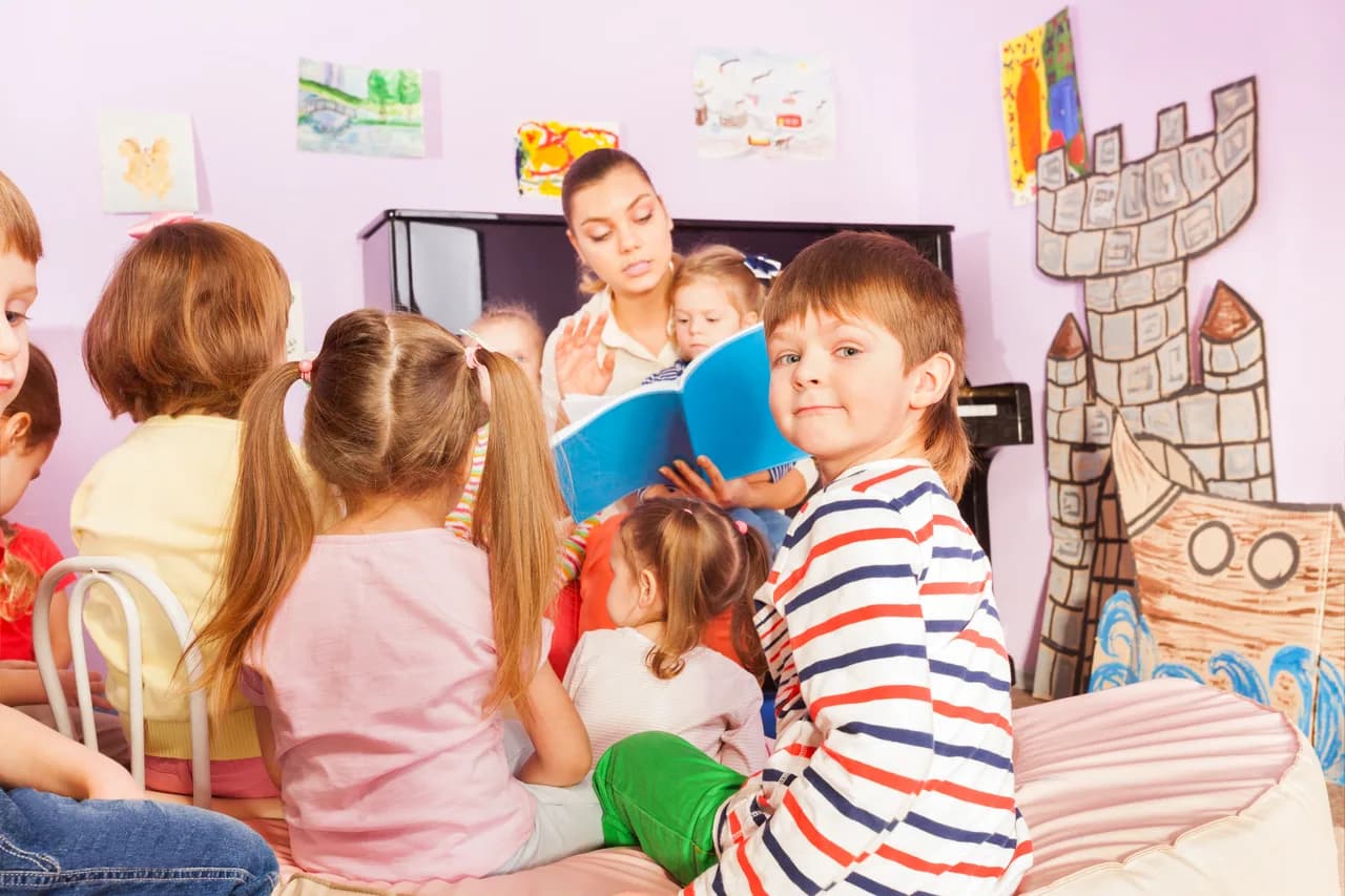 Por que contar histórias para as crianças na escola?